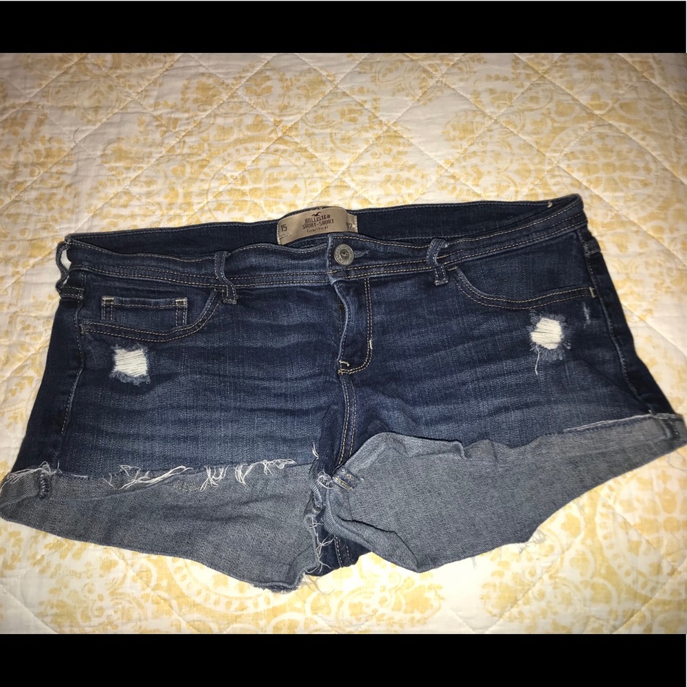 Low rise denim shorts